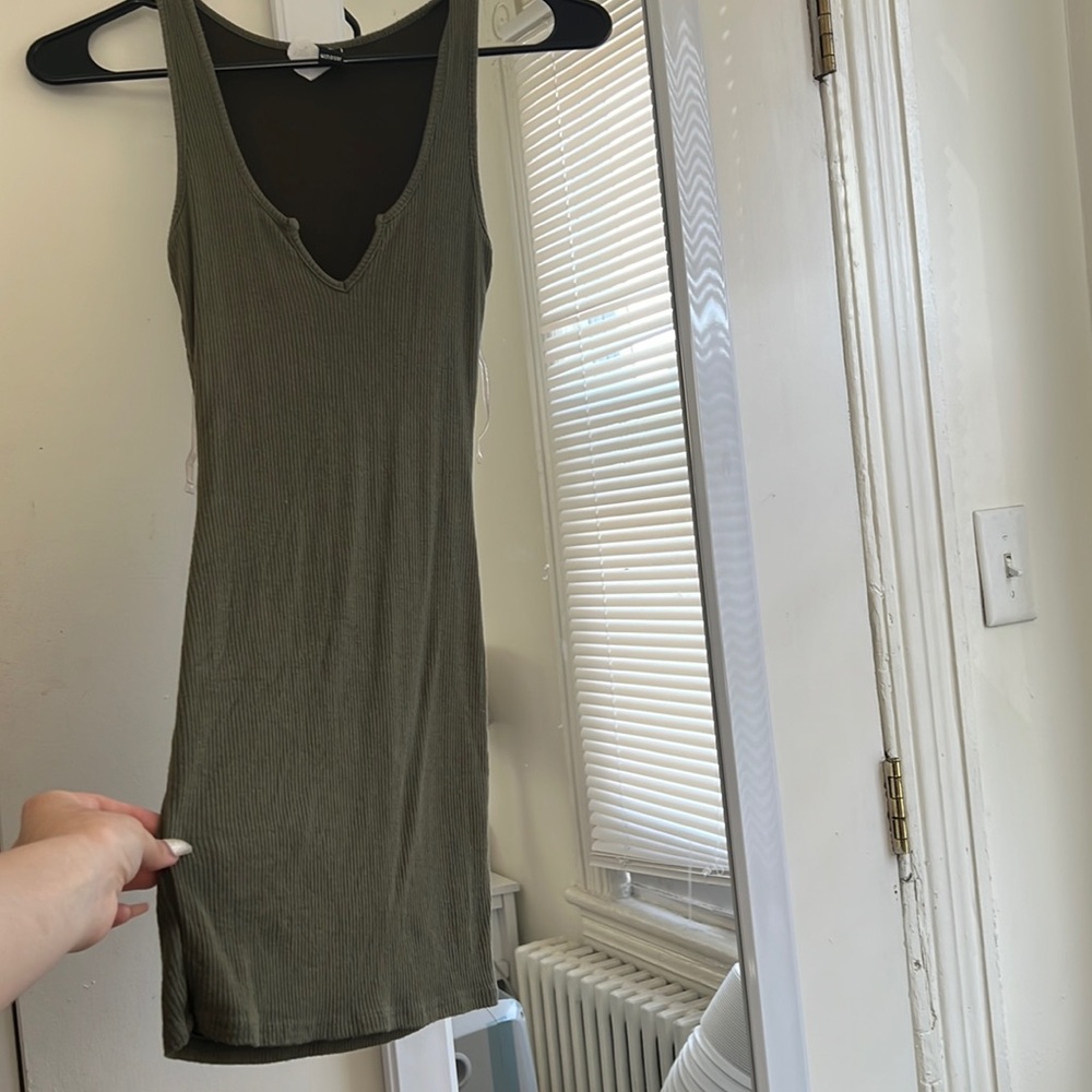 Green Windsor dress
